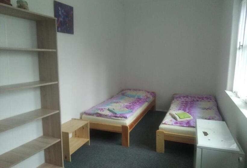 חדר סטנדרט חדר אמבטיה משותף, Chata Tokáň