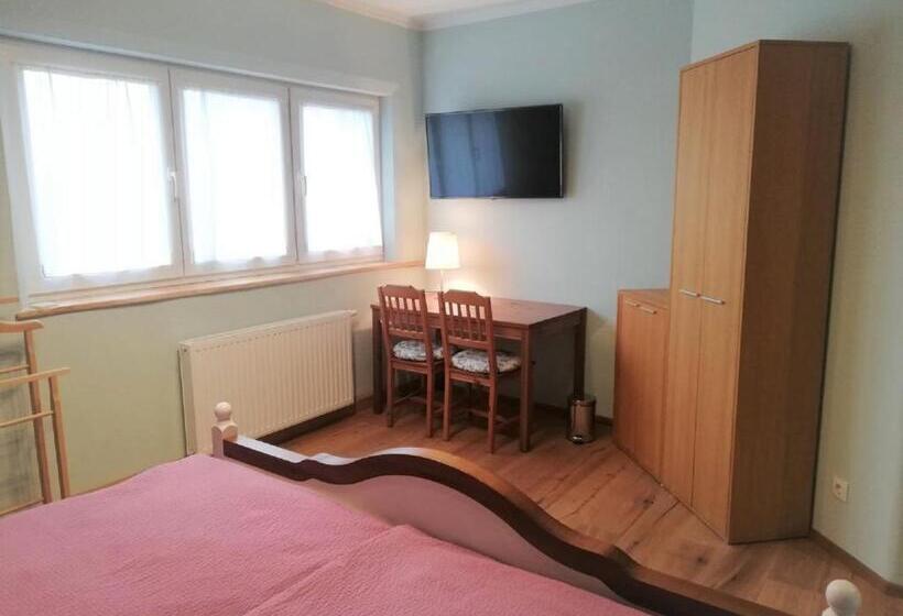 חדר סטנדרט, Haus Monti