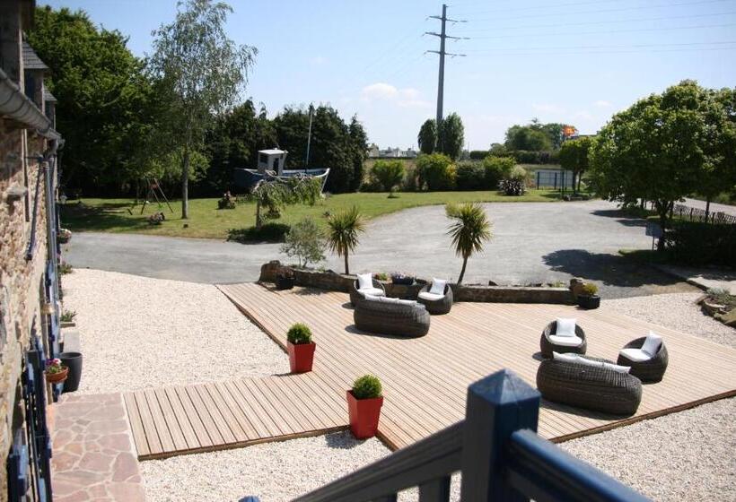 غرفة قياسية, La Pénate