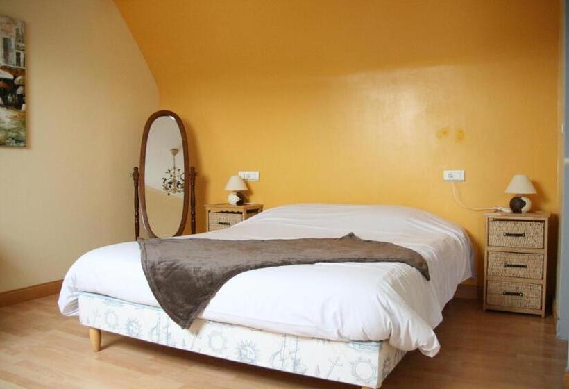 غرفة قياسية, La Pénate