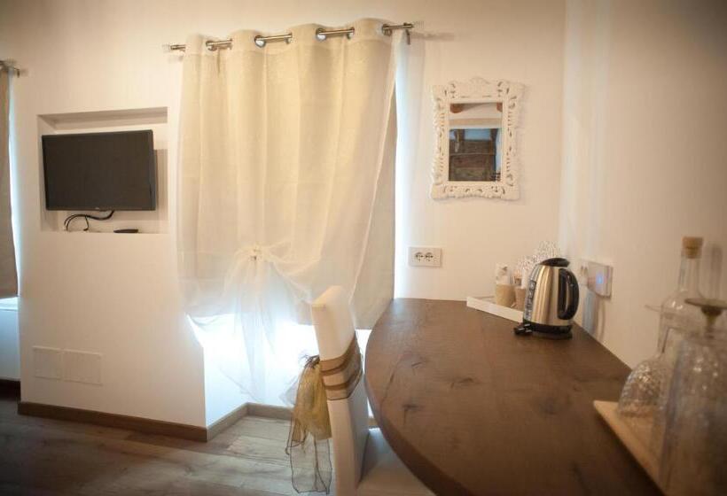 חדר דלוקס, Agriturismo Ostrouska