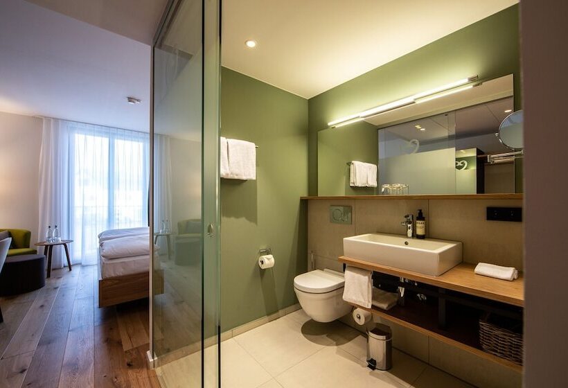 스탠다드 룸, Zum Loewen