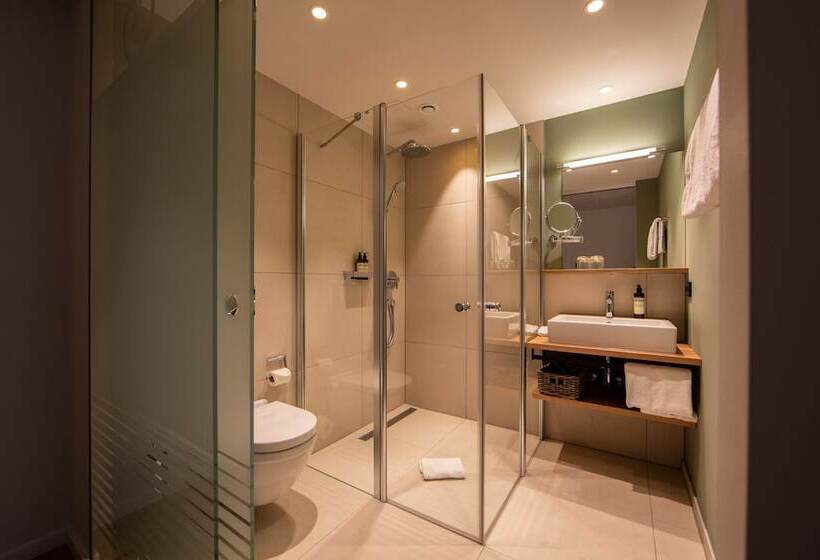 스탠다드 룸, Zum Loewen