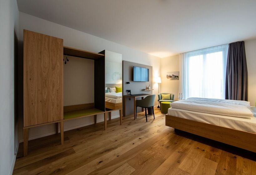 스탠다드 룸, Zum Loewen