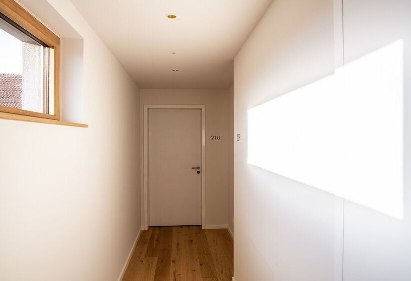 스탠다드 룸, Zum Loewen