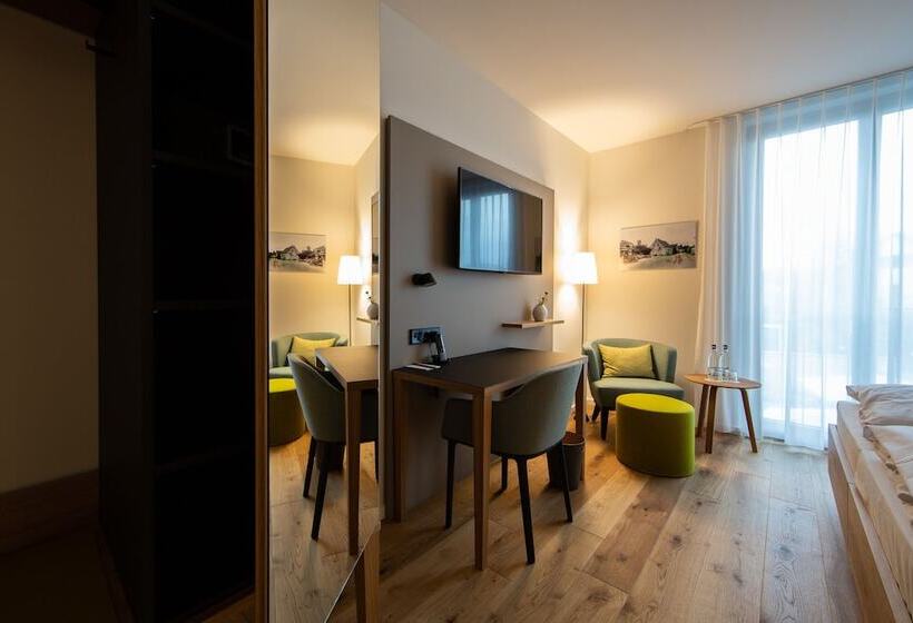 스탠다드 룸, Zum Loewen