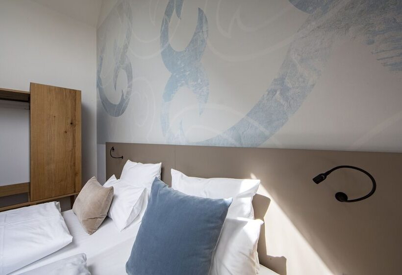 컴포트 룸, Zum Loewen