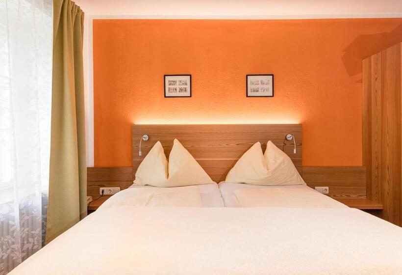 Номер Стандарт Вид на Сад, Gasthof Prunner