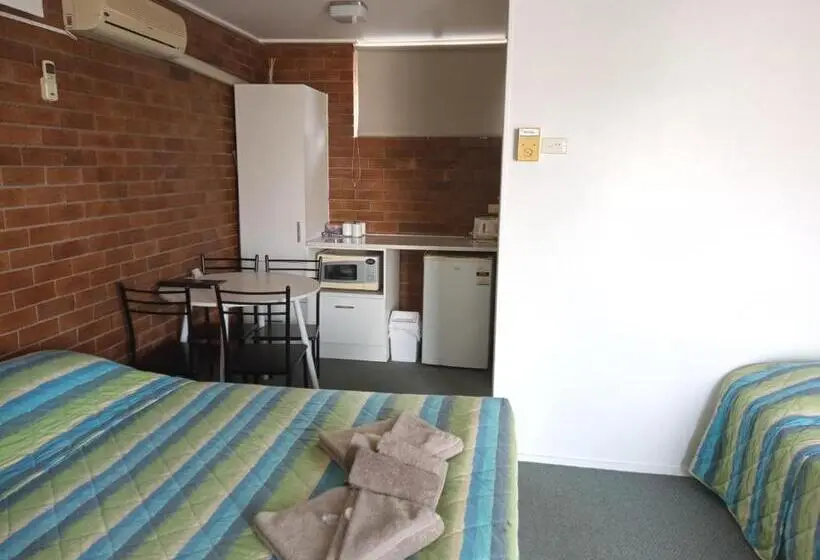 スタンダード４人部屋, Millmerran Motel
