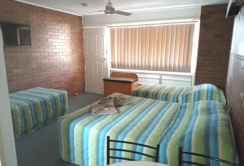 スタンダード４人部屋, Millmerran Motel