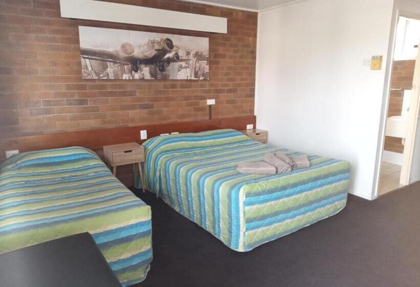 חדר סטנדרט לשלושה, Millmerran Motel