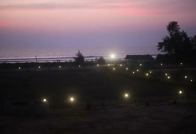 オーシャンビューのデラックストリプルルーム, 5 Mile Beach Resort