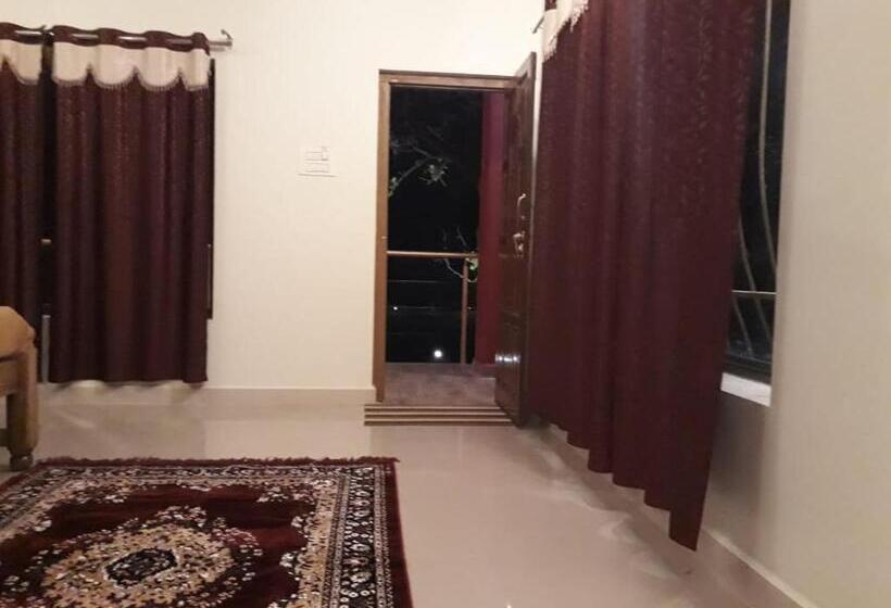 海景标准间带阳台, 5 Mile Beach Resort