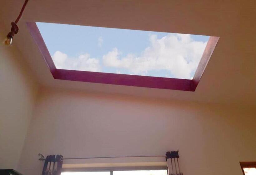 海景标准间带阳台, 5 Mile Beach Resort