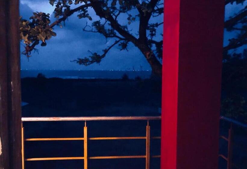 海景标准间带阳台, 5 Mile Beach Resort