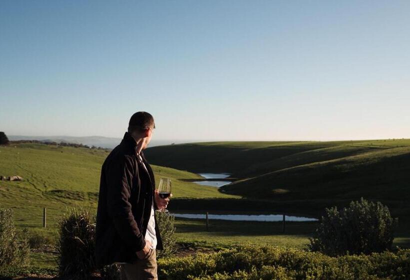 带大床的套房, Coastal Lodge