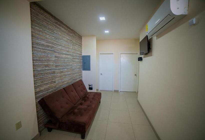 شقة ديلوكس غرفة واحدة, California Comfort & Suites