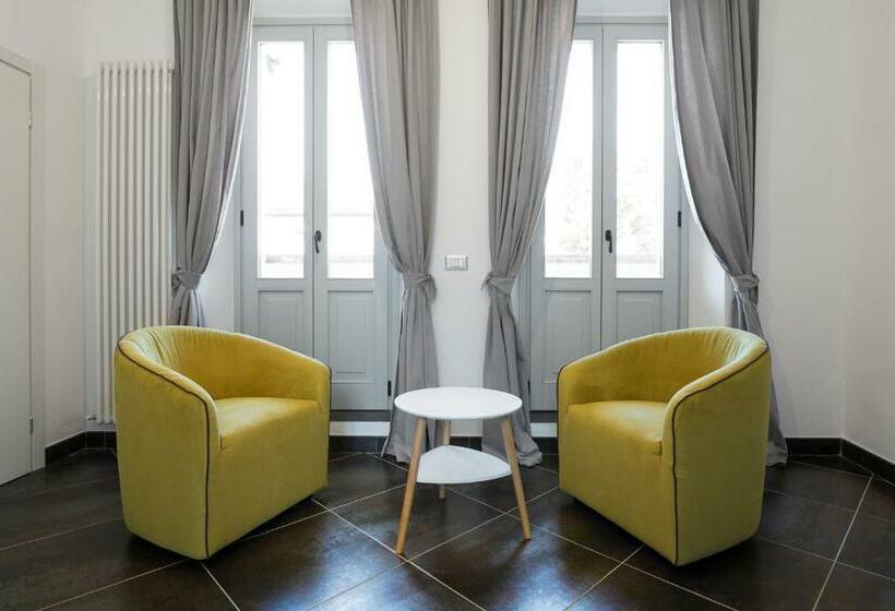 סוויטה עם מרפסת, Interamnia Boutique