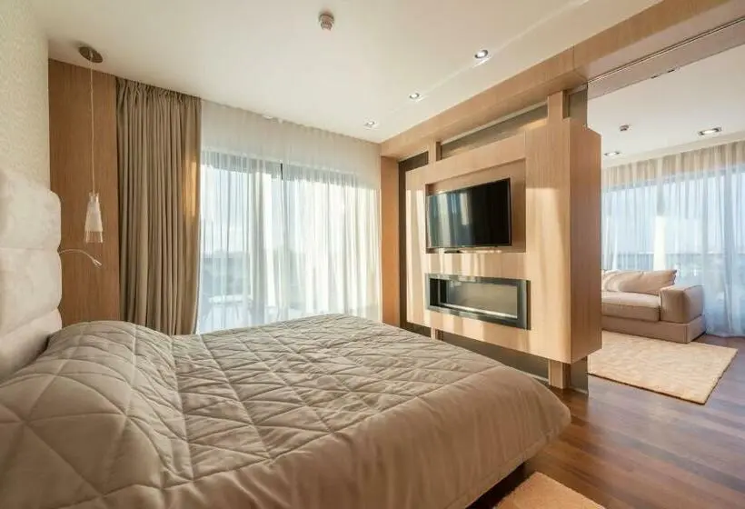 リバービュースイート, Riviera Zoloche Resort & Spa