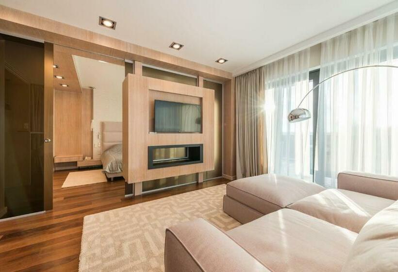 Люкс Вид на Реку, Riviera Zoloche Resort & Spa
