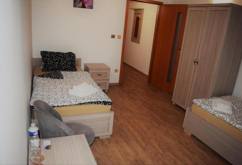Номер Стандарт Адаптированный для Инвалидов, Motel Roubenka