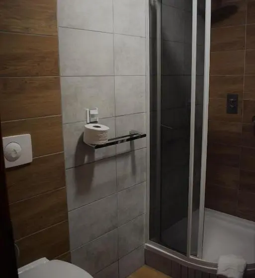 デラックスルーム, Motel Roubenka