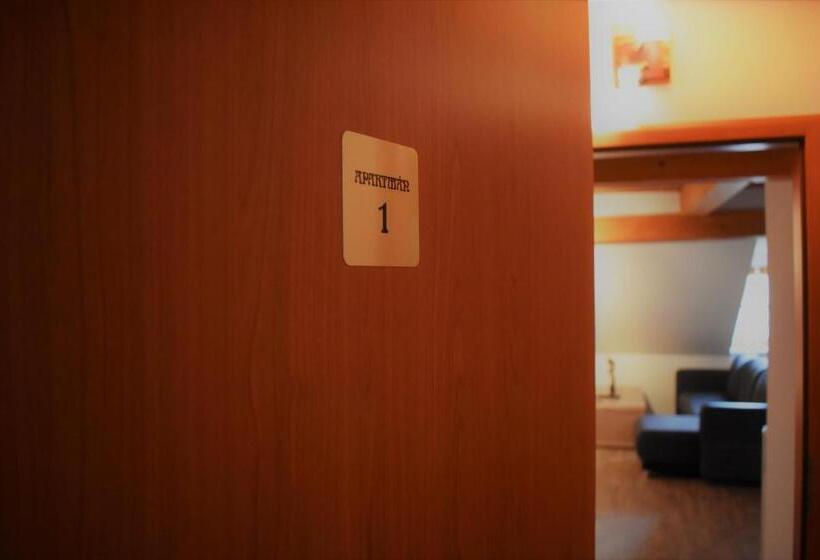 Люкс, Motel Roubenka