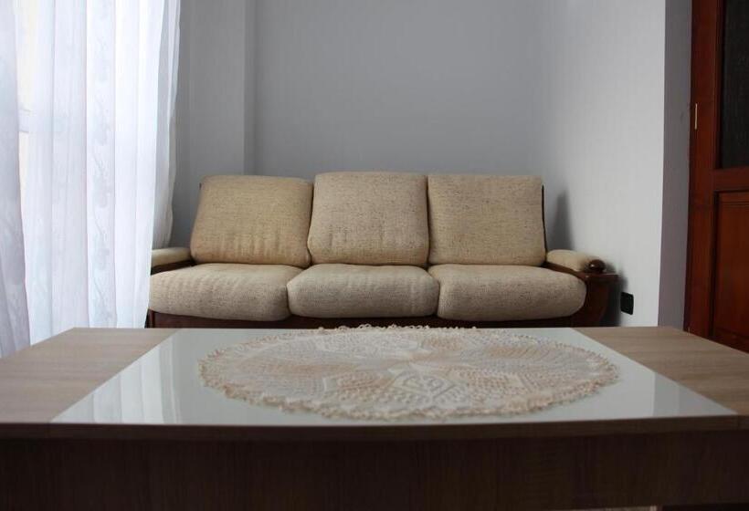 اتاق استاندارد سه نفره, Casa Ivascu Moisei