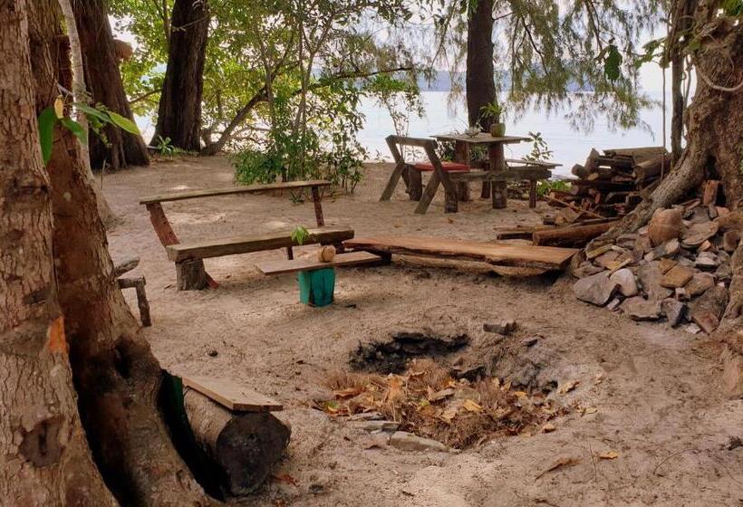 בקתה דלוקס, Crusoe Koh Takiev Island