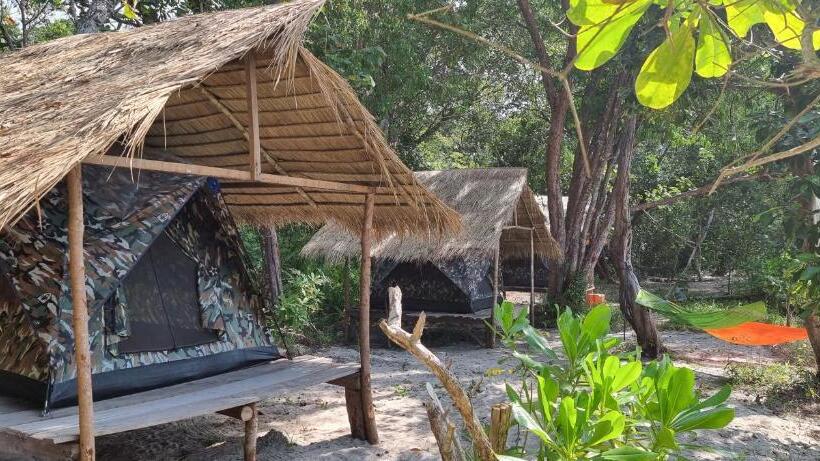 Standard Tent, Crusoe Koh Takiev Island
