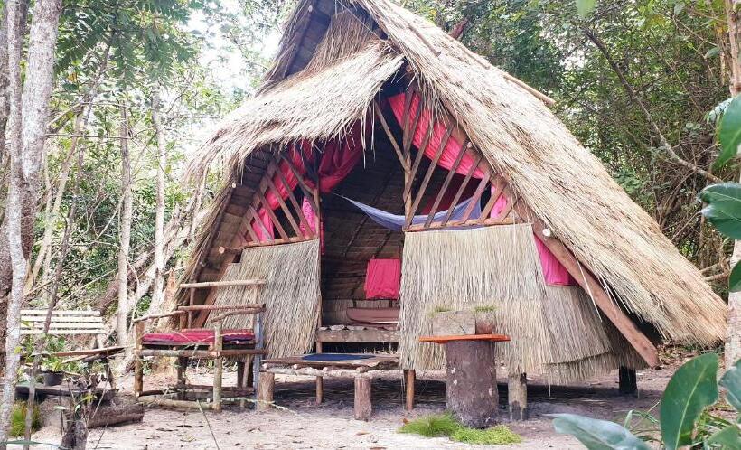 בקתה סטנדרטית עם נוף לים, Crusoe Koh Takiev Island