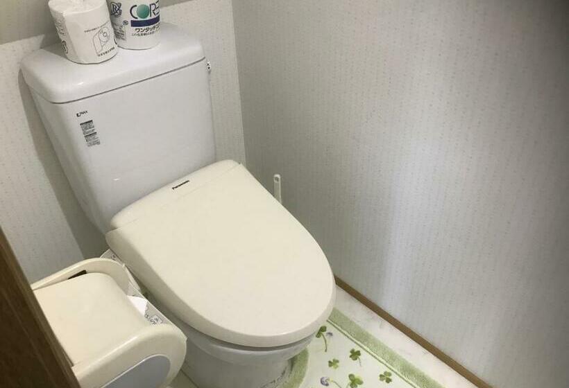 חדר סטנדרט לארבעה, Guest House Iwato