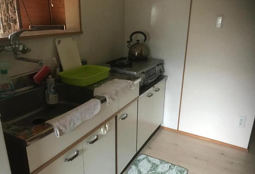Четырехместный Номер Стандарт, Guest House Iwato