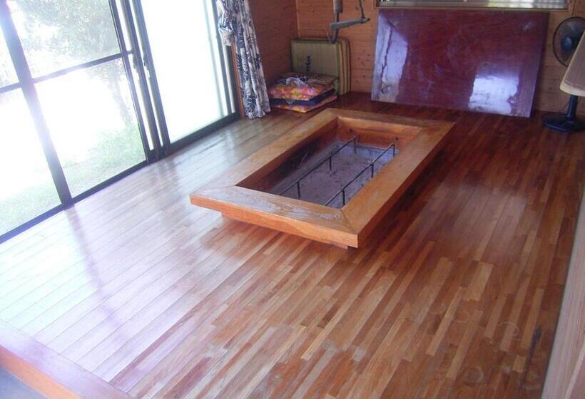 חדר סטנדרט לארבעה, Guest House Iwato