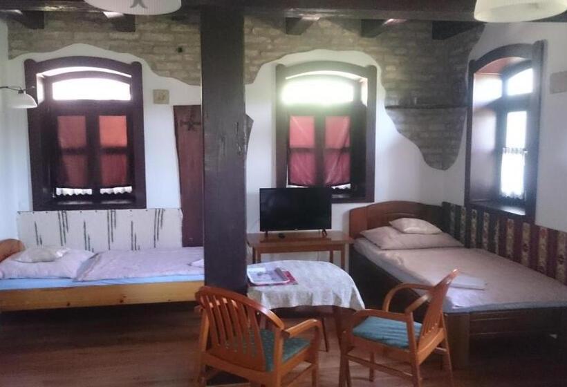 ガーデンビューファミリールーム, Hajóskert Vendégház