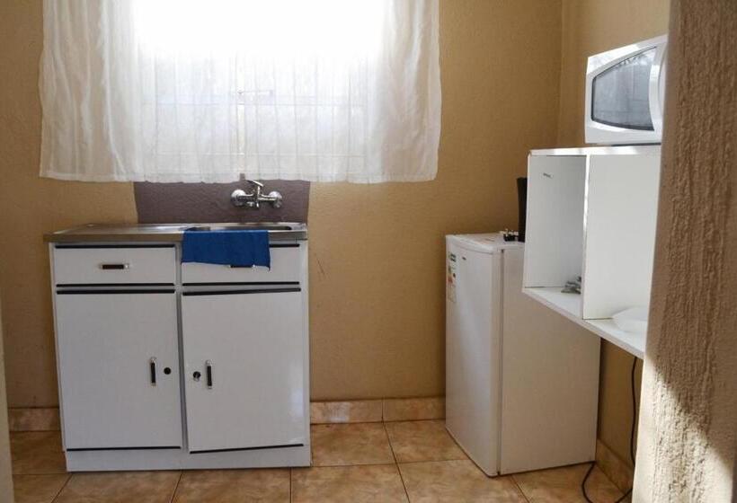 스탠다드 룸, Naledi Lodge & Guest Houses