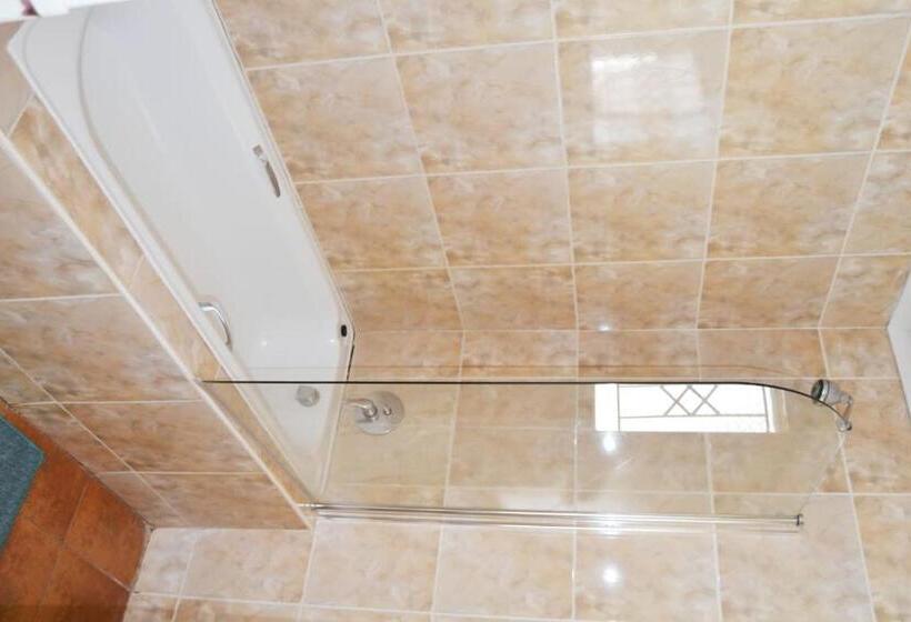 Номер Economy, Naledi Lodge & Guest Houses