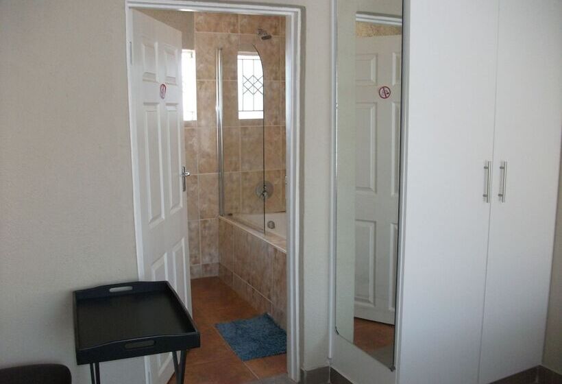 스탠다드 룸, Naledi Lodge & Guest Houses