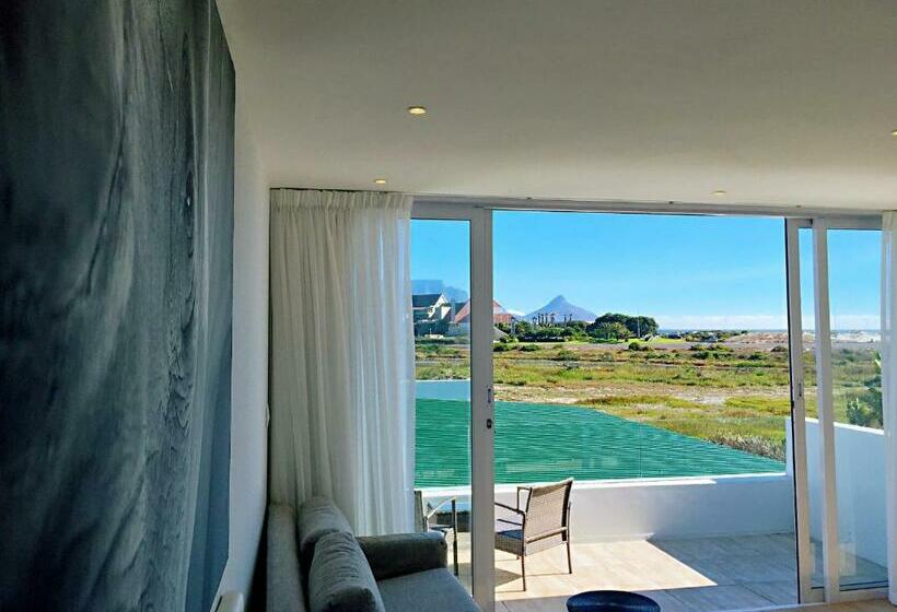 스위트 킹사이즈 침대, Peach On Beach Boutique Guesthouse
