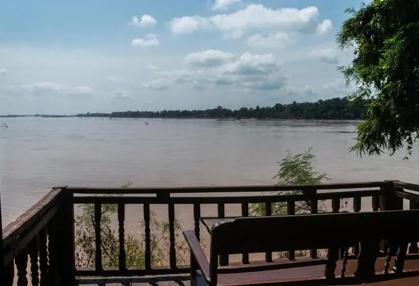 بانگلوی استاندارد, Pomelo Restaurant And Guesthouse S Fishermen & A Tammarine Bungalow Riverfront   Immerse In Nature