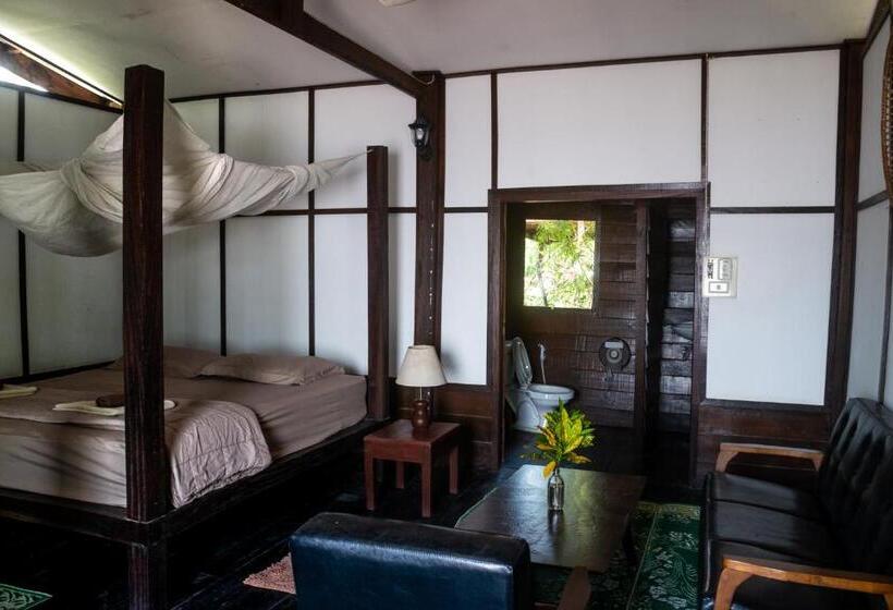 スタンダードバンガロー, Pomelo Restaurant And Guesthouse S Fishermen & A Tammarine Bungalow Riverfront   Immerse In Nature