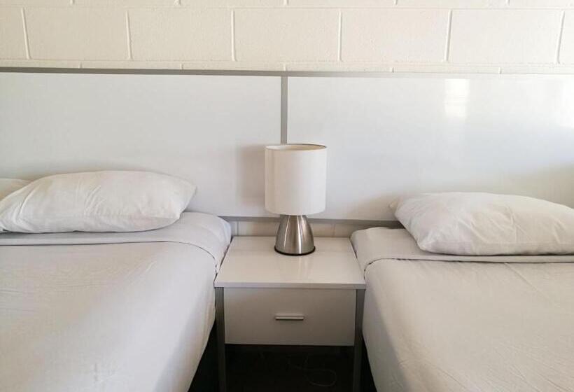 غرفة قياسية ثلاثية, Augathella Motel & Caravan Park