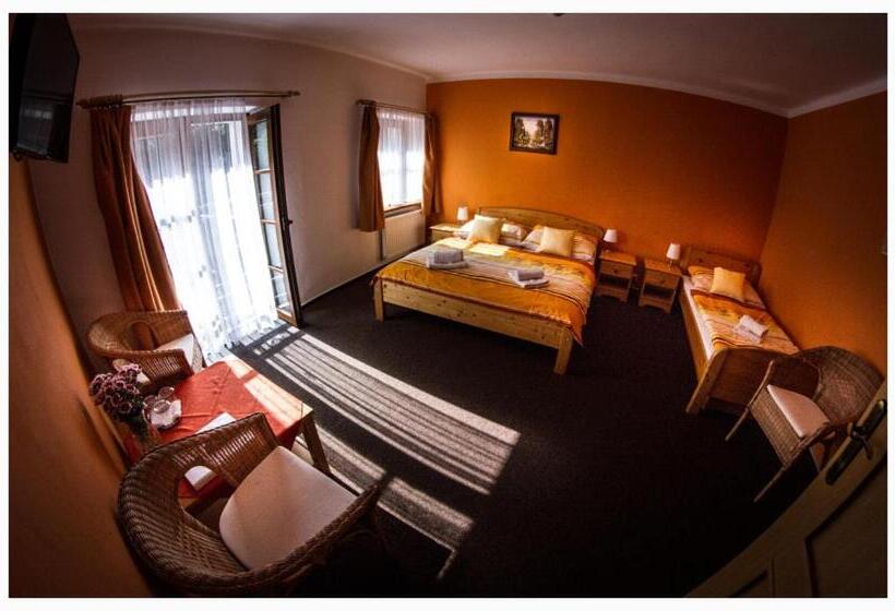 Номер Стандарт Трехместный, Horský Hotel Sněženka