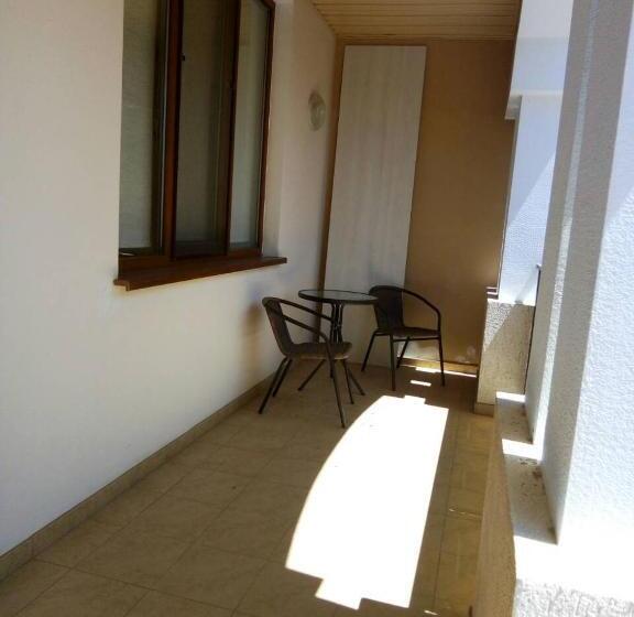 غرفة ديلوكس رباعية, Aquarius