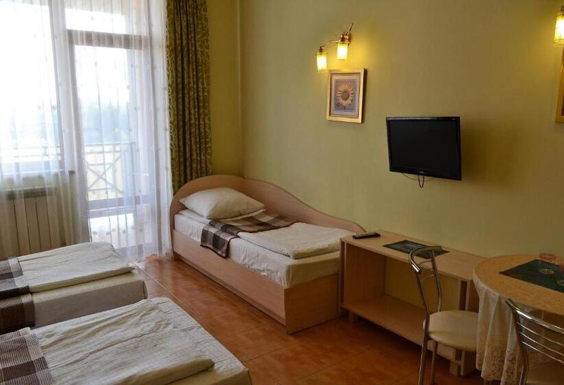 سرير فى غرفة مشتركه, Aquarius