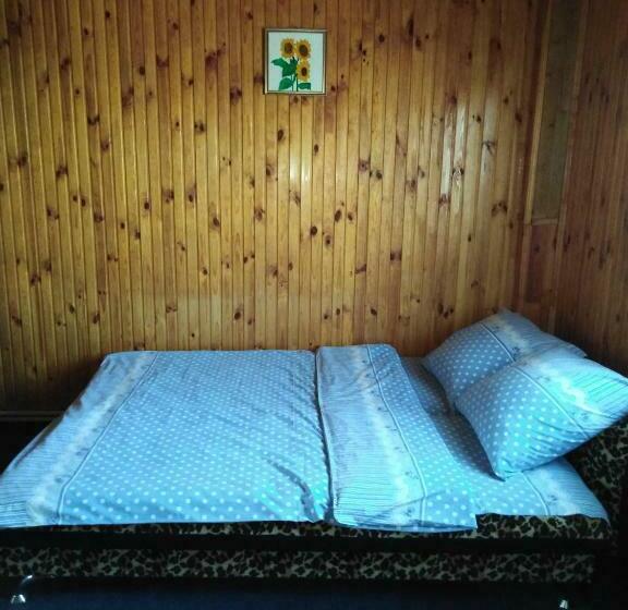 חדר סטנדרט, Hola