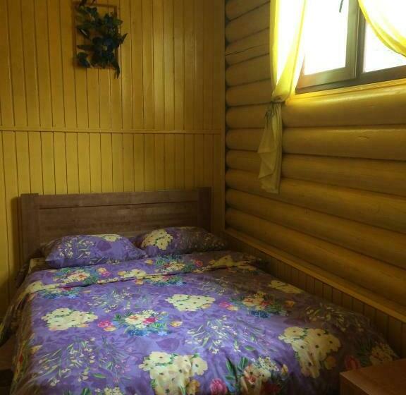 חדר אקונומי, Hola