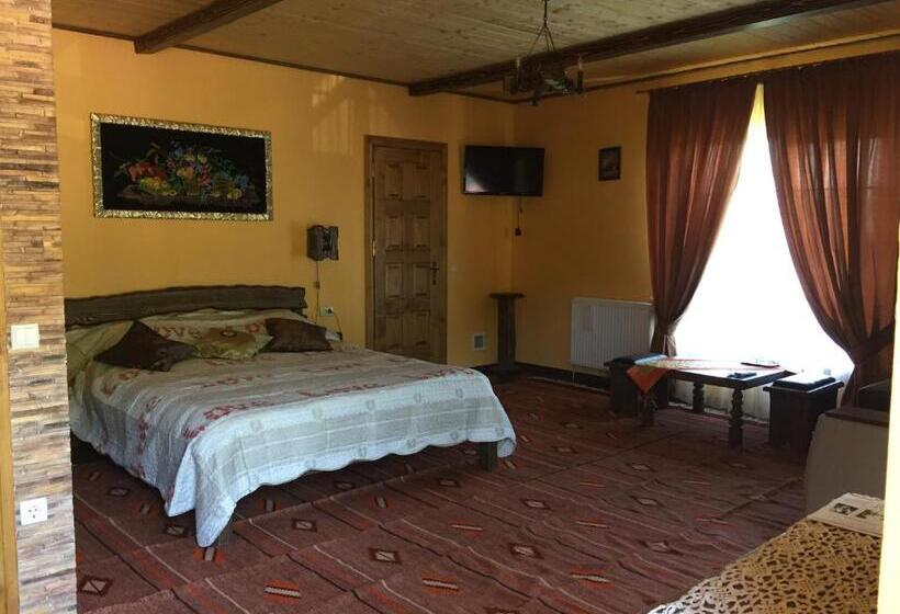 غرفة قياسية رباعية, Villa Diola