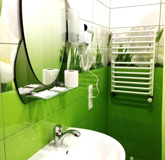 غرفة قياسية ثلاثية مزودة بتراس, Villa Diola