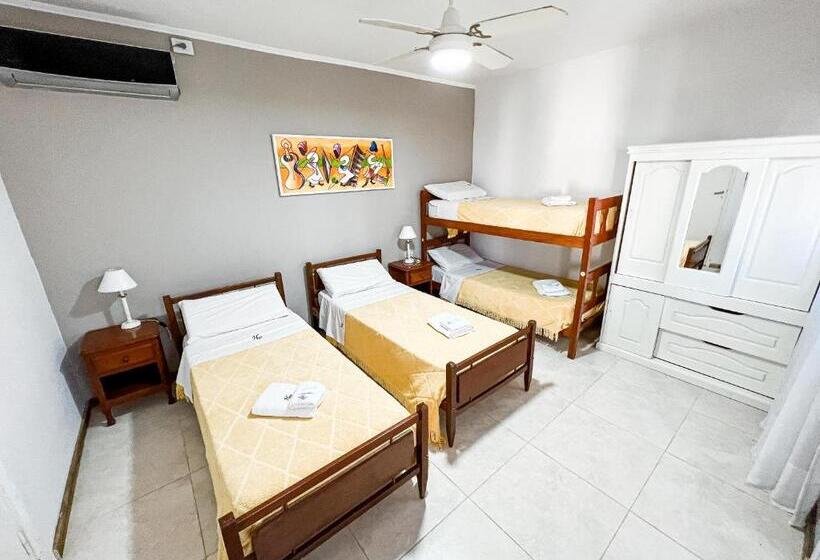 اتاق استاندارد چهار تخته, Nuevo Hotel Parador